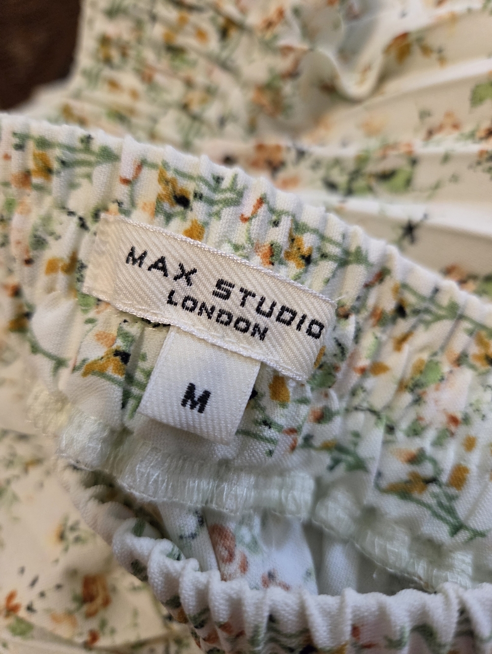 Max Studio Floral Pleated Maxi Skirt in Cream and Green - Picture 3 of 3